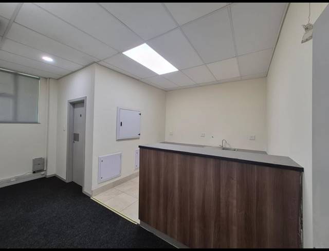 OFFICE PROPERTY TO RENT IN MONTROSE